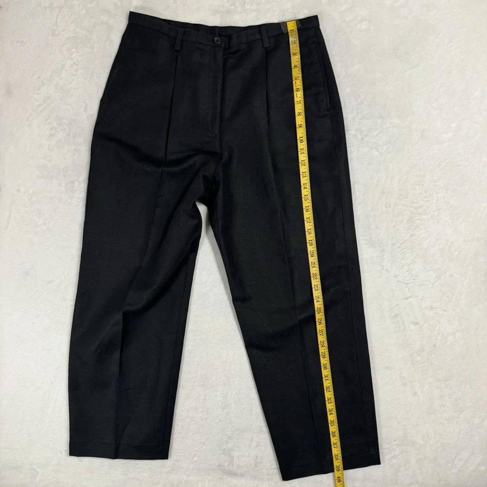Liz Claiborne 🏷️ tag